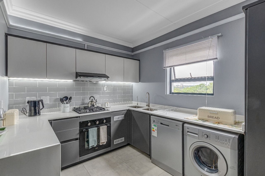 To Let 3 Bedroom Property for Rent in Glen Austin Gauteng