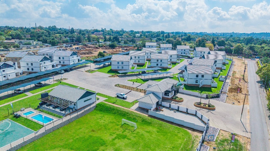To Let 3 Bedroom Property for Rent in Glen Austin Gauteng