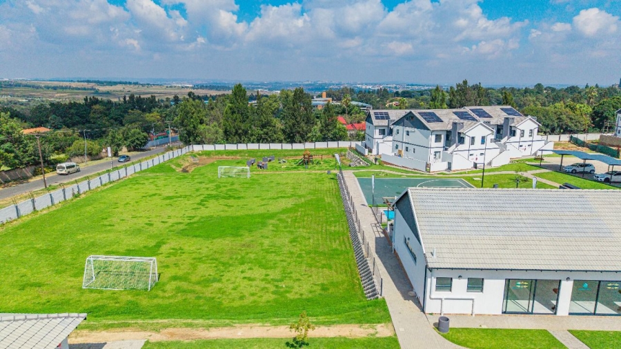 To Let 3 Bedroom Property for Rent in Glen Austin Gauteng
