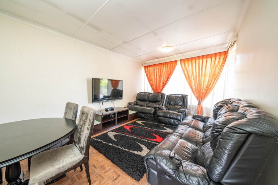 2 Bedroom Property for Sale in Lyndhurst Gauteng
