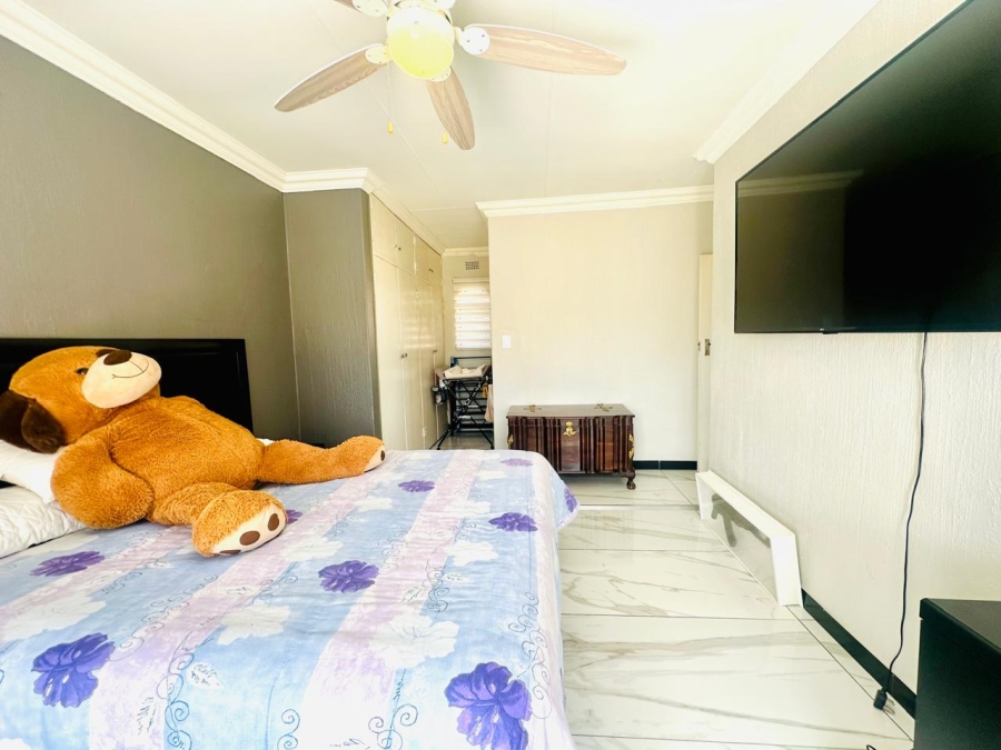 4 Bedroom Property for Sale in Brackenhurst Gauteng