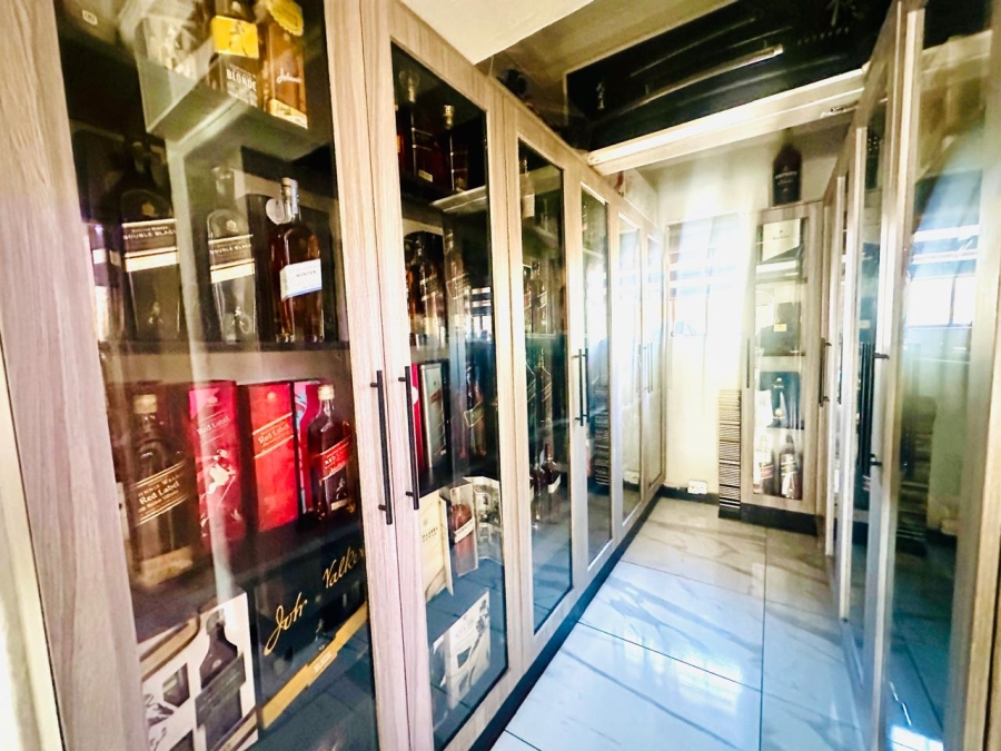 4 Bedroom Property for Sale in Brackenhurst Gauteng