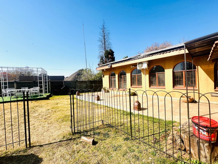 4 Bedroom Property for Sale in Brackenhurst Gauteng