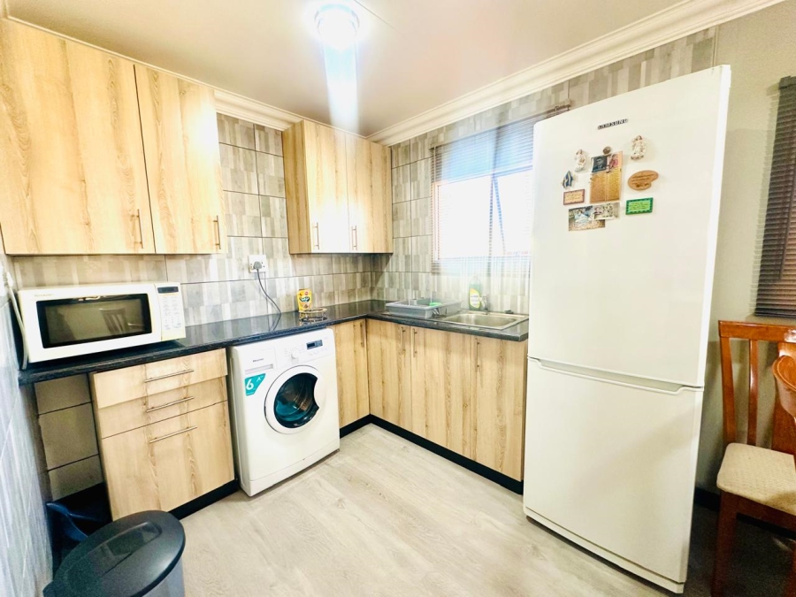 4 Bedroom Property for Sale in Brackenhurst Gauteng