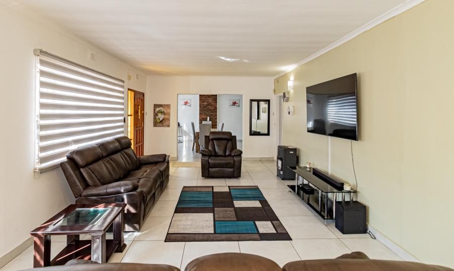 4 Bedroom Property for Sale in Bosmont Gauteng
