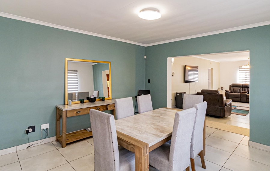 4 Bedroom Property for Sale in Bosmont Gauteng