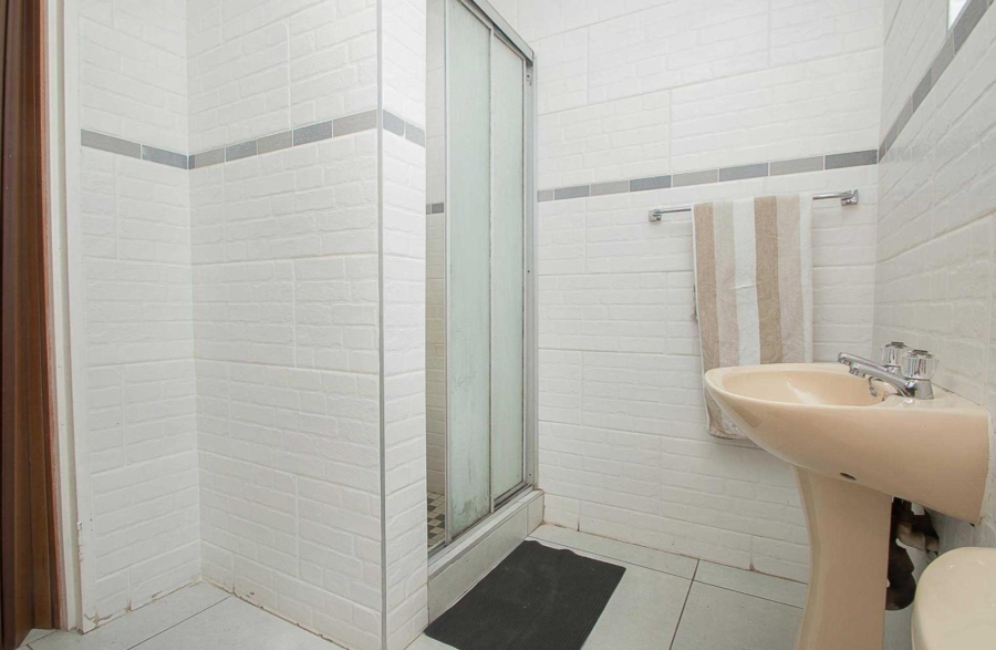4 Bedroom Property for Sale in Bosmont Gauteng