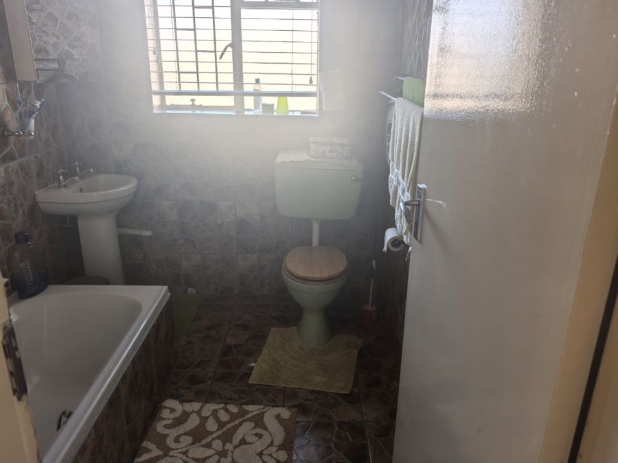 4 Bedroom Property for Sale in Florida Gauteng