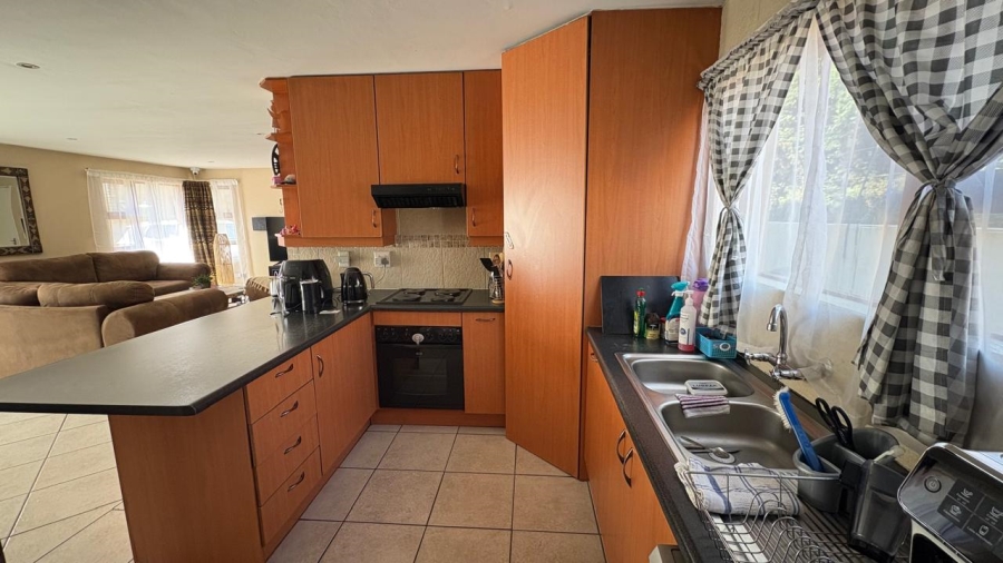 4 Bedroom Property for Sale in Bartlett Gauteng