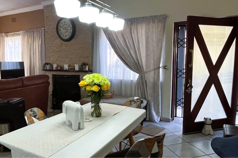 4 Bedroom Property for Sale in Florentia Gauteng