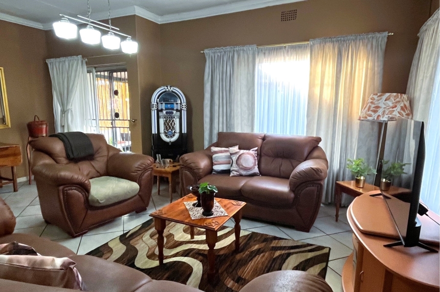 4 Bedroom Property for Sale in Florentia Gauteng