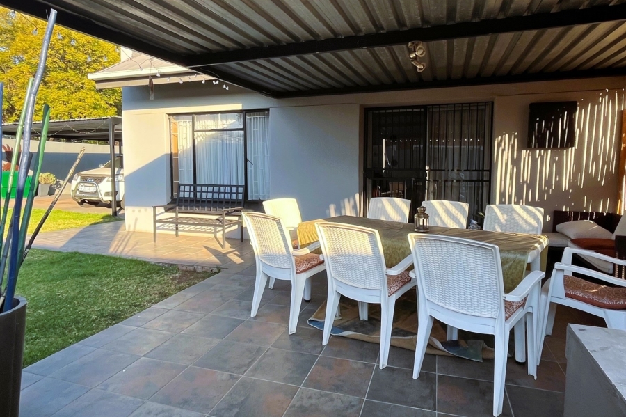 4 Bedroom Property for Sale in Florentia Gauteng