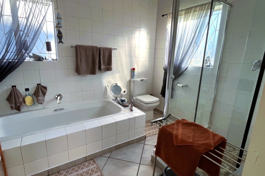 4 Bedroom Property for Sale in Florentia Gauteng