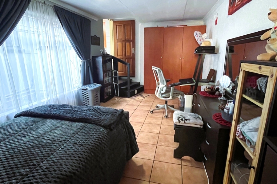 4 Bedroom Property for Sale in Florentia Gauteng