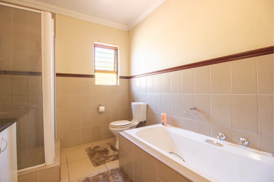 3 Bedroom Property for Sale in Fourways Gauteng