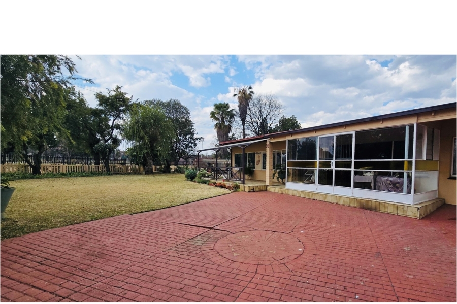 4 Bedroom Property for Sale in Moregloed Gauteng