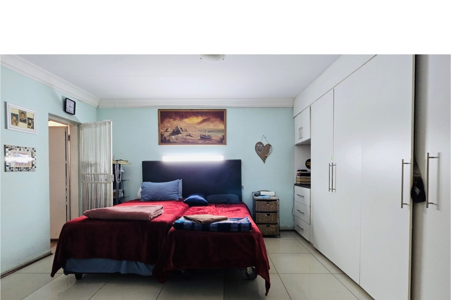 4 Bedroom Property for Sale in Moregloed Gauteng