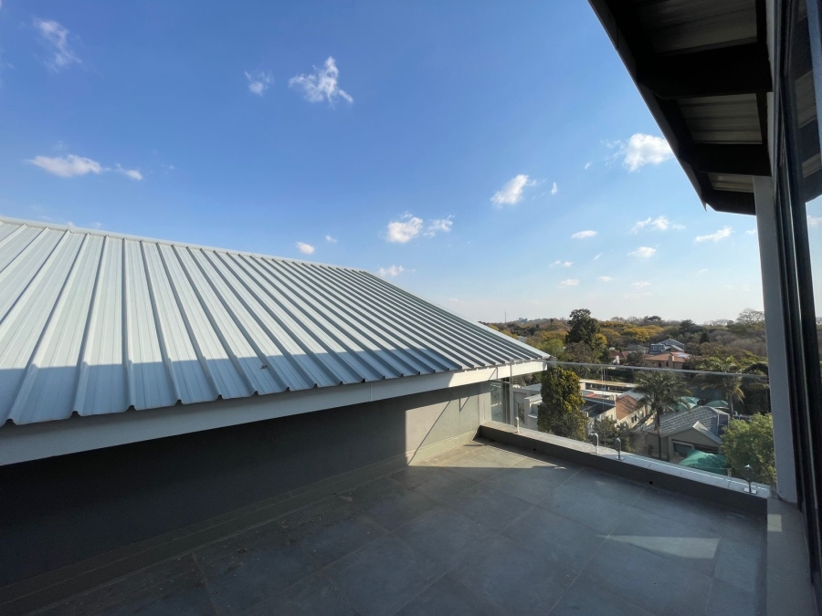 2 Bedroom Property for Sale in Rosebank Gauteng