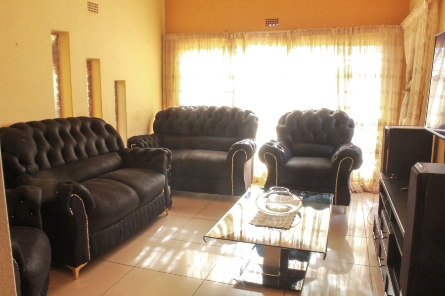 3 Bedroom Property for Sale in Dawn Park Gauteng