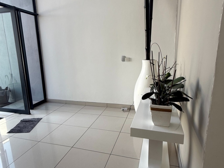 4 Bedroom Property for Sale in Ormonde Gauteng