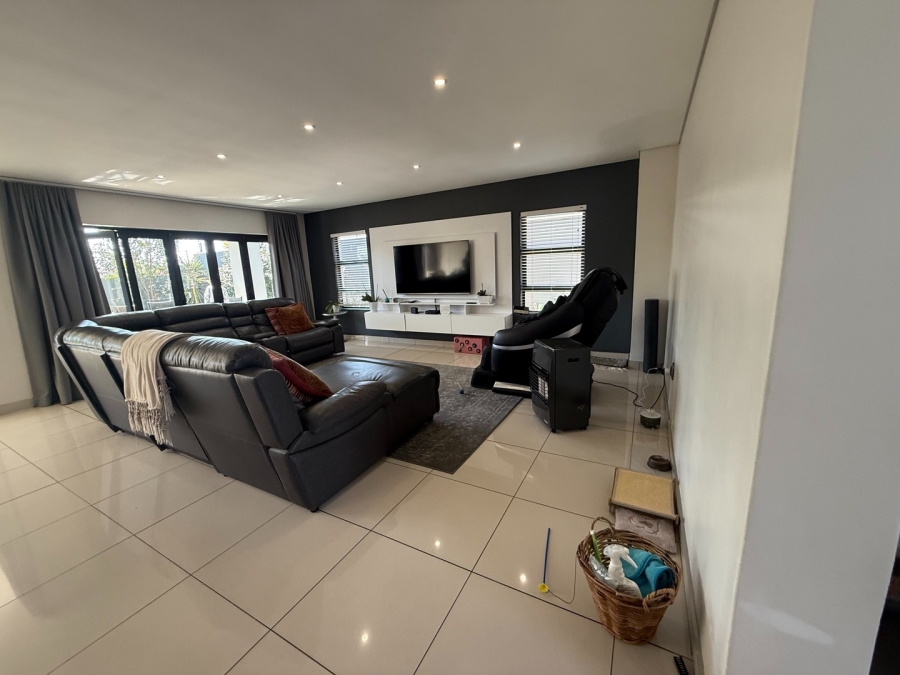 4 Bedroom Property for Sale in Ormonde Gauteng
