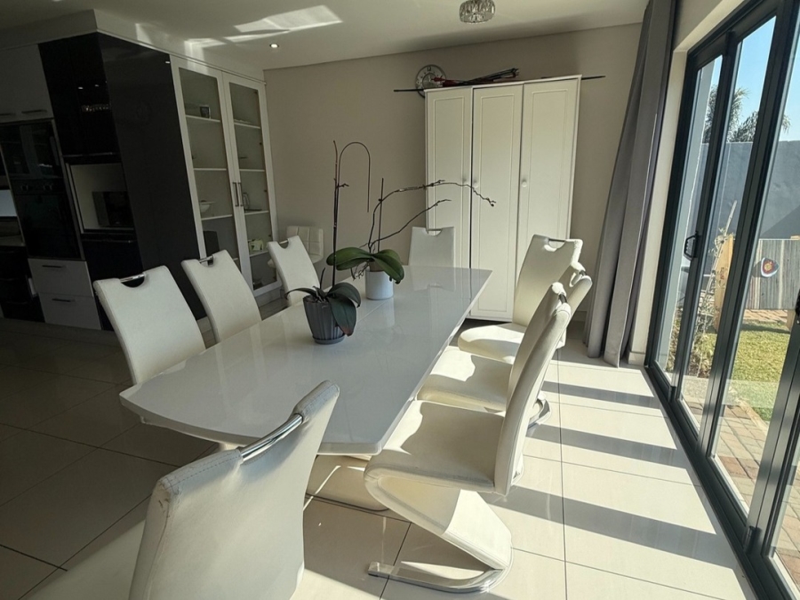 4 Bedroom Property for Sale in Ormonde Gauteng