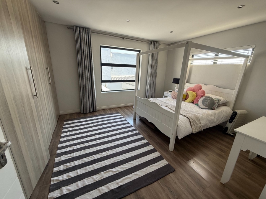 4 Bedroom Property for Sale in Ormonde Gauteng