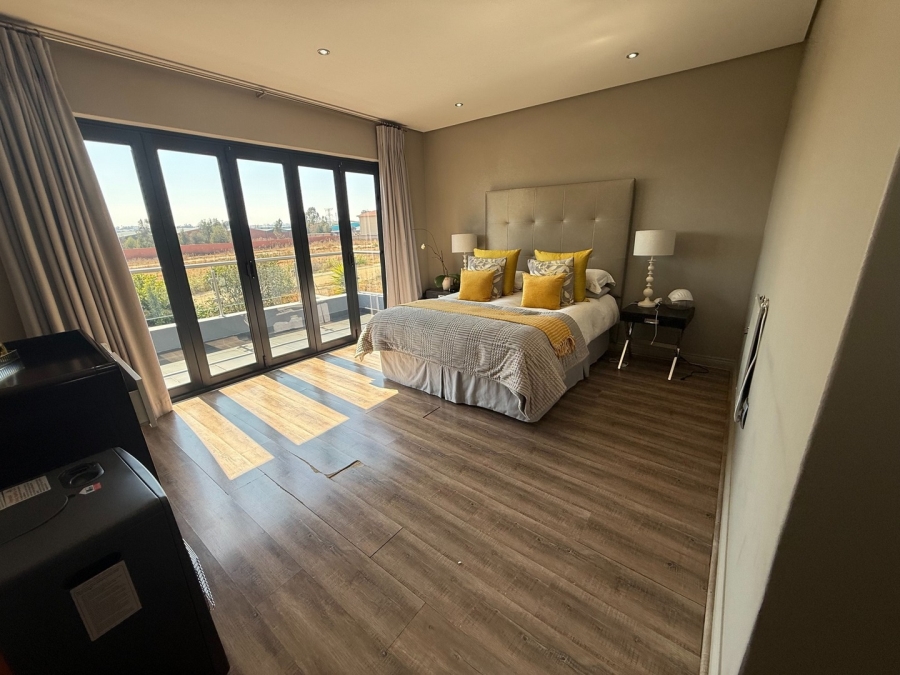 4 Bedroom Property for Sale in Ormonde Gauteng