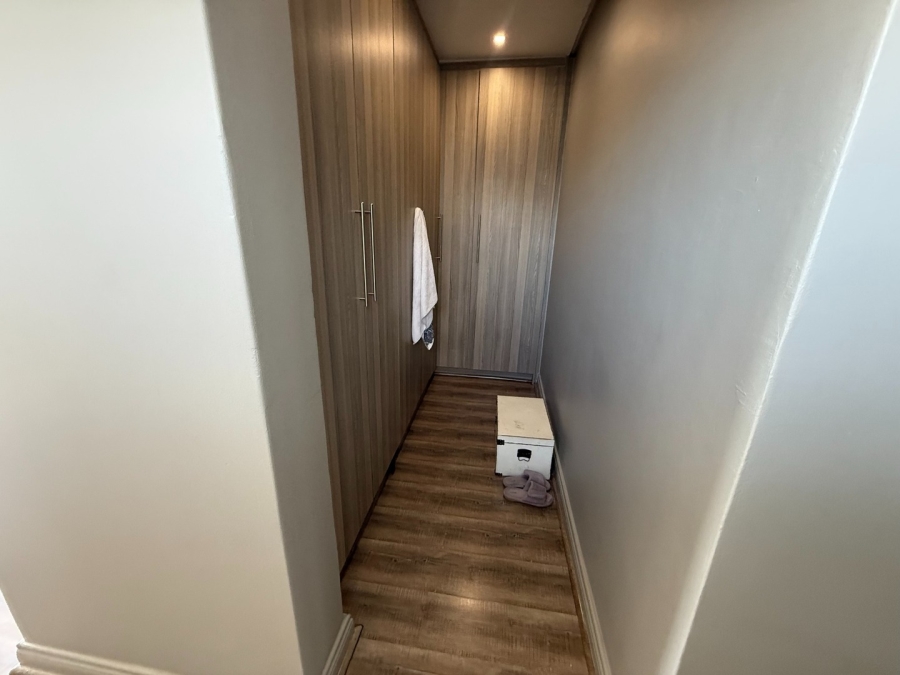 4 Bedroom Property for Sale in Ormonde Gauteng