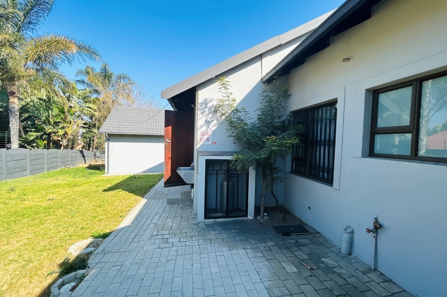 3 Bedroom Property for Sale in Halfway Gardens Gauteng