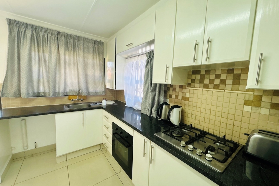3 Bedroom Property for Sale in Halfway Gardens Gauteng