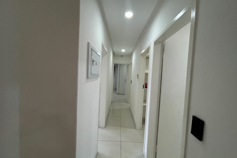 3 Bedroom Property for Sale in Halfway Gardens Gauteng
