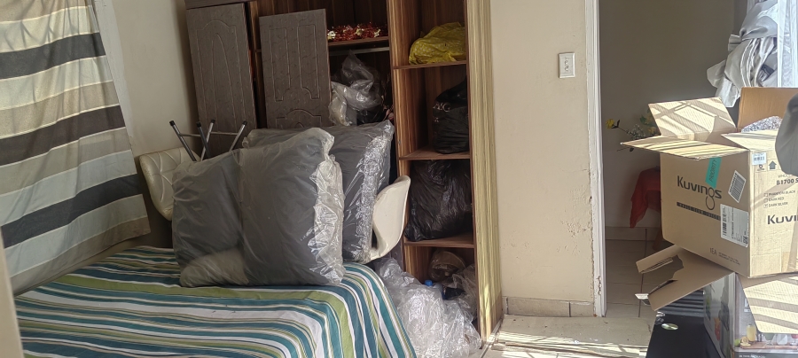 3 Bedroom Property for Sale in Linmeyer Gauteng