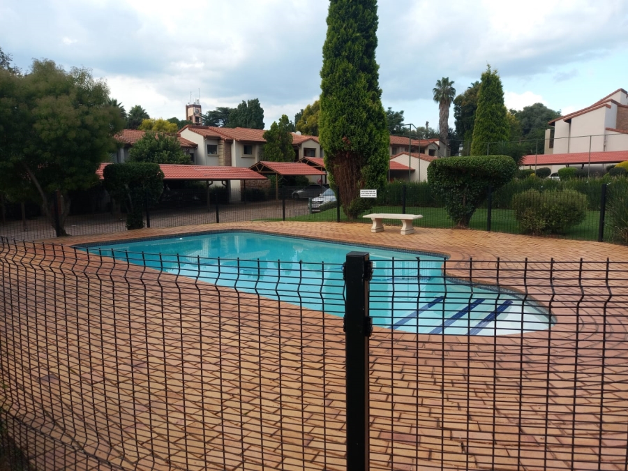 2 Bedroom Property for Sale in Oriel Gauteng