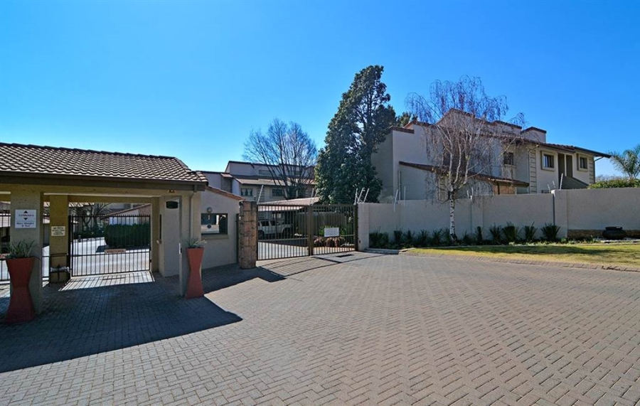 2 Bedroom Property for Sale in Oriel Gauteng