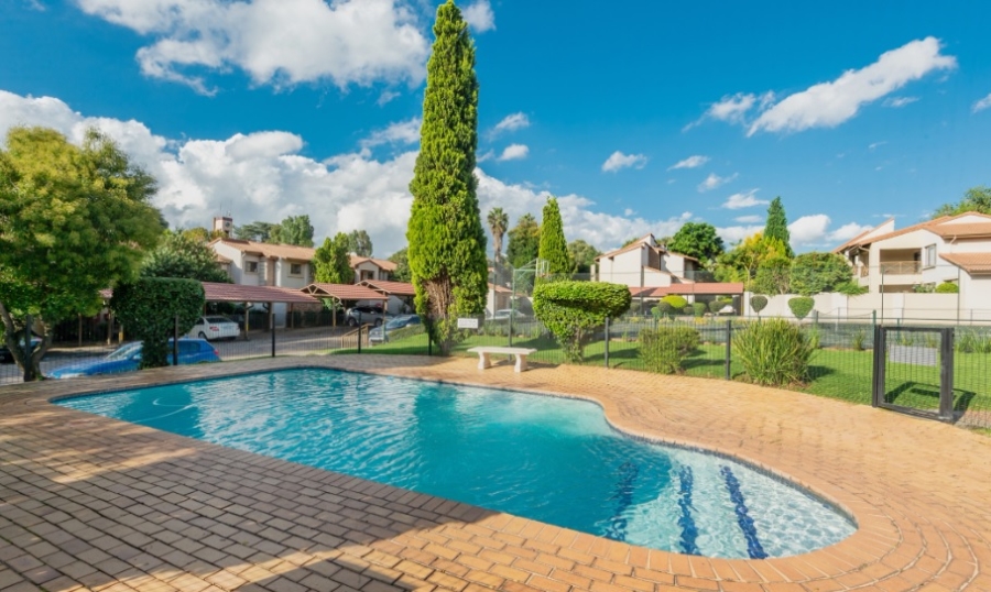 2 Bedroom Property for Sale in Oriel Gauteng
