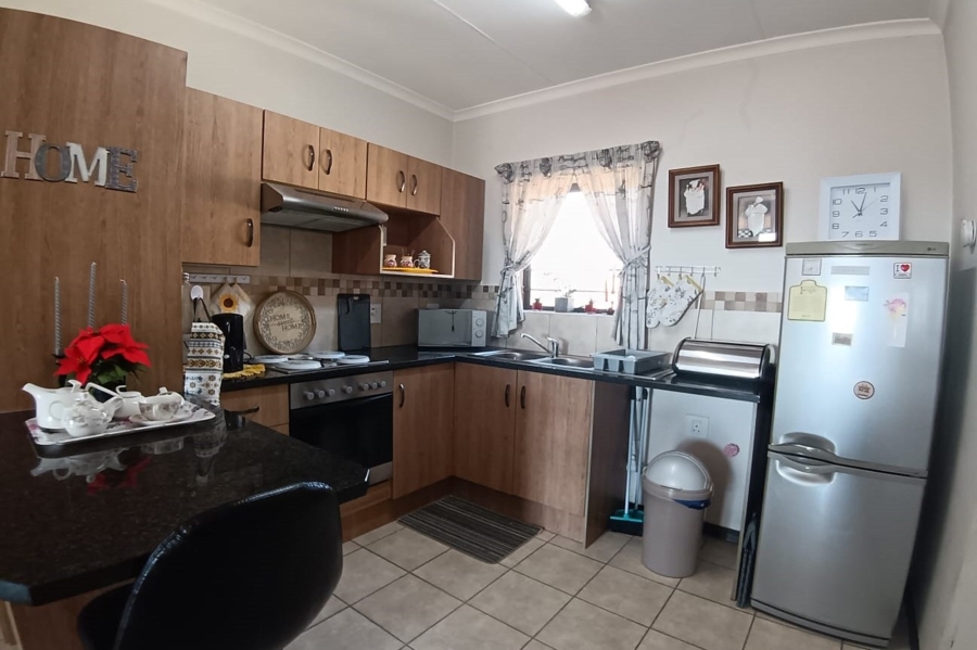 2 Bedroom Property for Sale in Olivedale Gauteng
