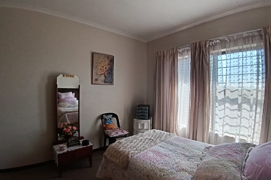 2 Bedroom Property for Sale in Olivedale Gauteng