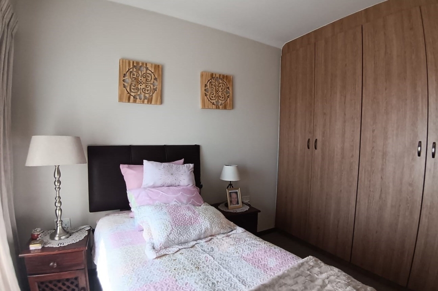 2 Bedroom Property for Sale in Olivedale Gauteng