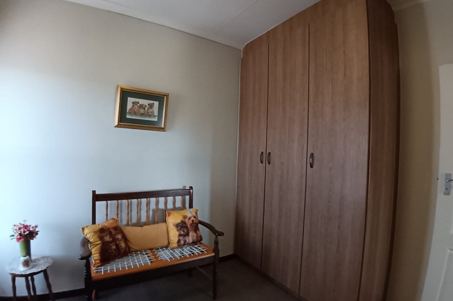2 Bedroom Property for Sale in Olivedale Gauteng