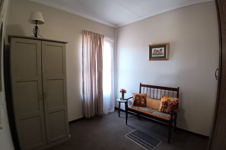 2 Bedroom Property for Sale in Olivedale Gauteng