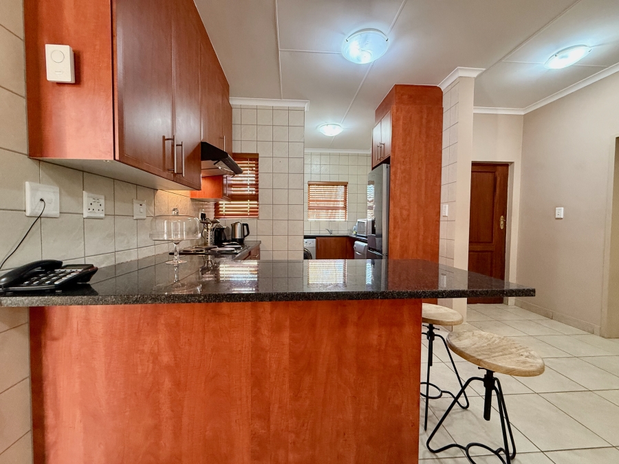 2 Bedroom Property for Sale in The Retreat Gauteng