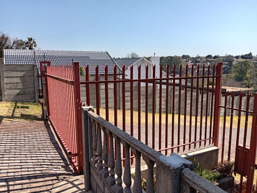 3 Bedroom Property for Sale in Silverfields Gauteng