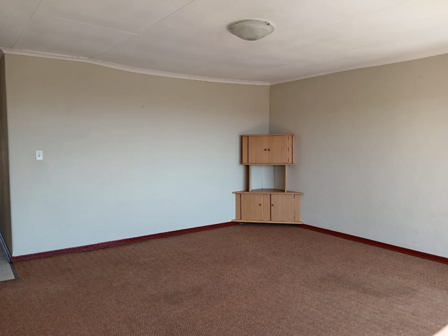 3 Bedroom Property for Sale in Silverfields Gauteng