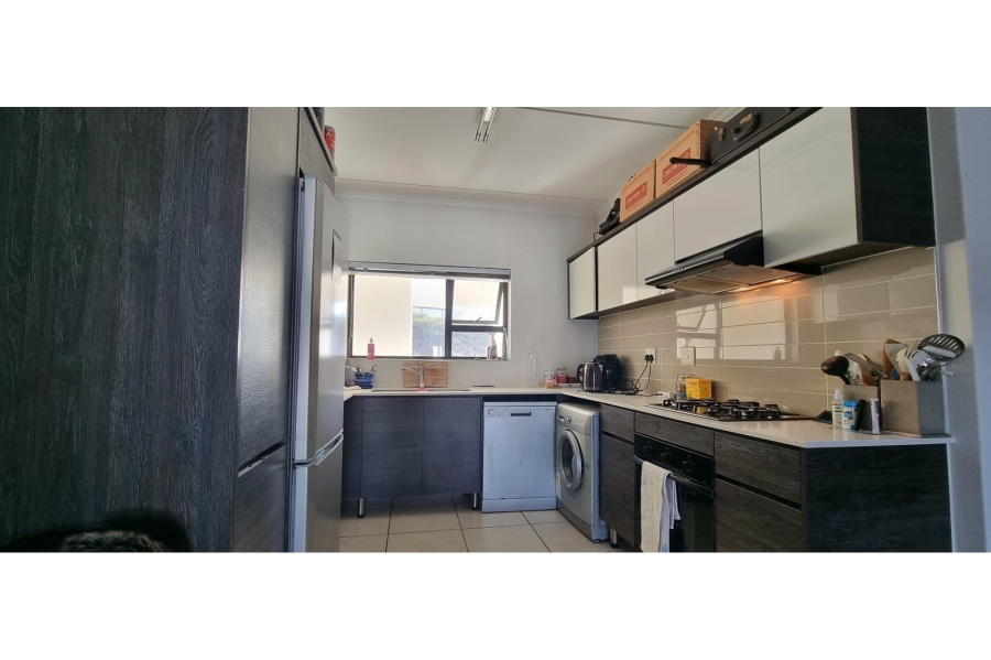 2 Bedroom Property for Sale in Greenstone Hill Gauteng