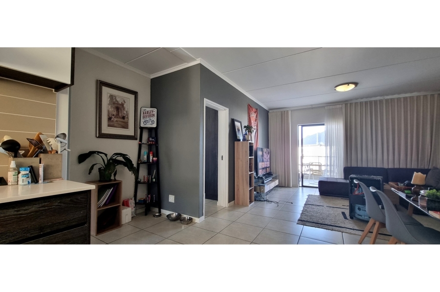 2 Bedroom Property for Sale in Greenstone Hill Gauteng