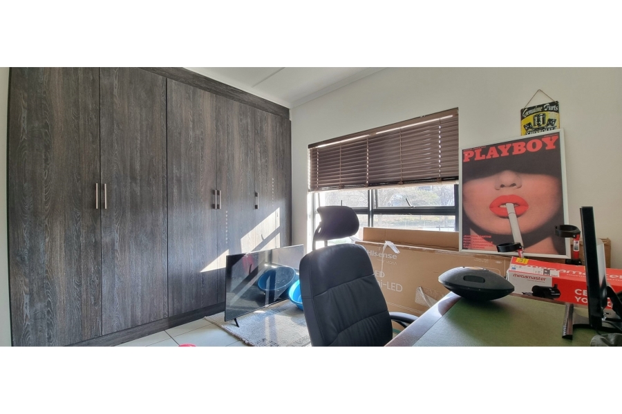2 Bedroom Property for Sale in Greenstone Hill Gauteng