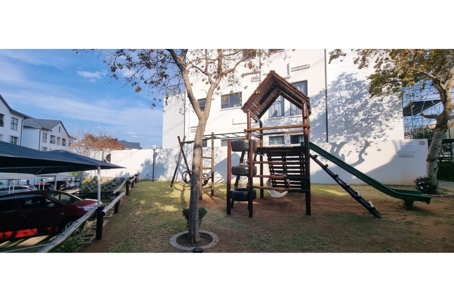 2 Bedroom Property for Sale in Greenstone Hill Gauteng