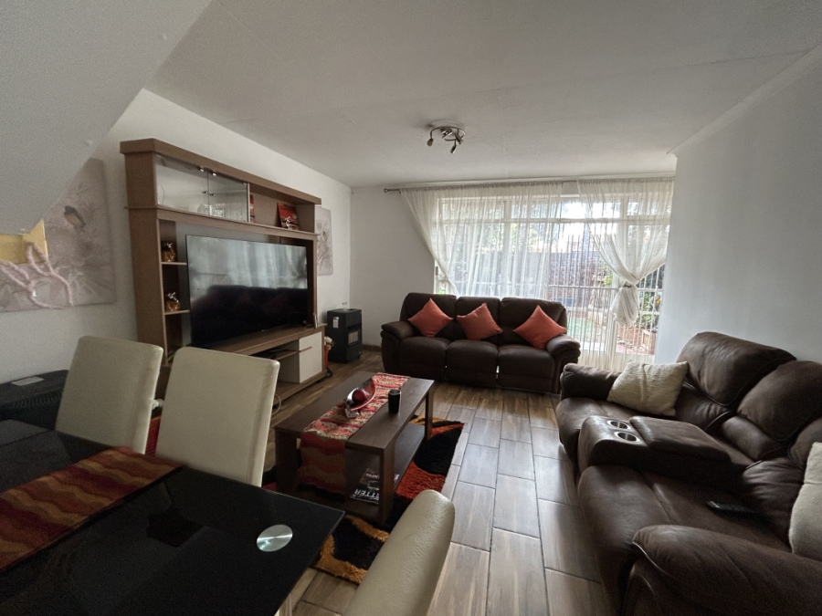 3 Bedroom Property for Sale in Bedford Gardens Gauteng