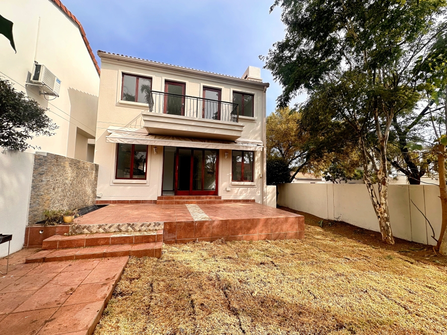 To Let 3 Bedroom Property for Rent in Barbeque Downs Gauteng